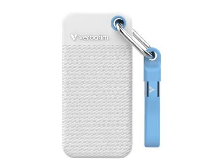 Eine extrem kleine Verbatim Pocket 1TB externe ssd als Schlüsselanhänger mit Kabelbefestigung.