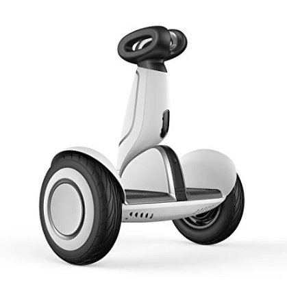 Segway-Ninebot balance-scooter mit Lenker in modernem schwarzem Design für urbane Mobilität und Freizeitfahrten.