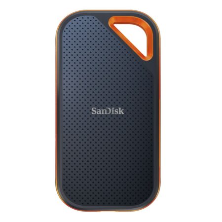 Eine leistungsstarke schwarze SanDisk Extreme Pro 2TB externe ssd mit Aluminiumgehäuse und Silikonüberzug.