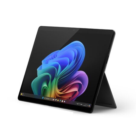 Microsoft Surface Pro 11 2-in-1 PC mit 13 Zoll Touchscreen im Hybrid-Design als Laptop und Tablet für flexible Nutzung im Alltag.