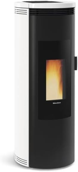 Extraflame Amika Pelletofen 8 kW in Weiß aus Gusseisen für effizientes und modernes Heizen im Wohnbereich.