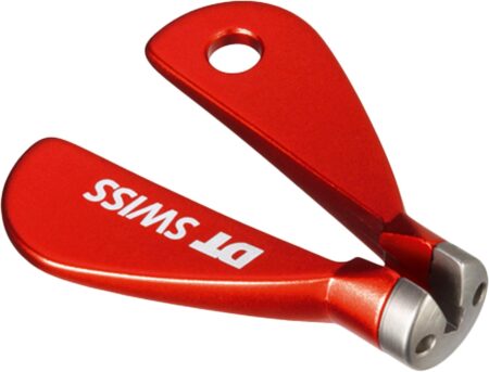 DT Swiss Proline Speichenschlüssel Nippel rot für präzises Zentrieren und Einstellen von Fahrradlaufrädern.