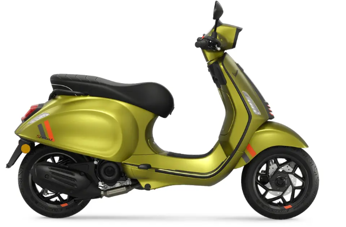 Der vespa sprint 50 2026 Stadtroller zeigt ein sportliches, modernes Design für komfortable und effiziente Fahrten im Stadtverkehr.