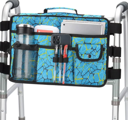 Supregear Multifunktionskorb am Rollator befestigt, zur sicheren Aufbewahrung von Einkäufen und persönlichen Gegenständen im Alltag.
