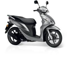 Honda Vision 50 2026 Roller in modernem Stadt-Design, dargestellt als honda vision 50 2026 Modell im urbanen Umfeld für tägliche Mobilität.